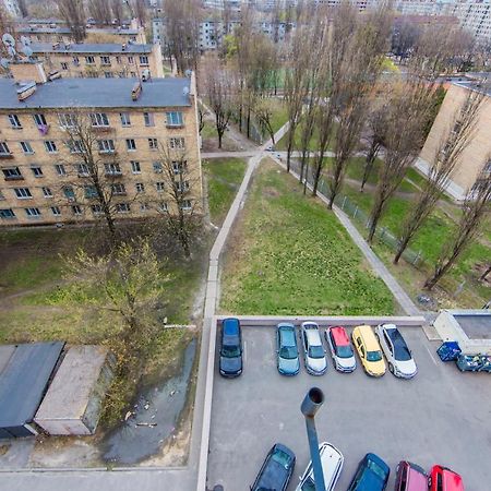 Просторная Однокомнатная Квартира Возле Скоростного Трамвая Kyiv Exterior photo