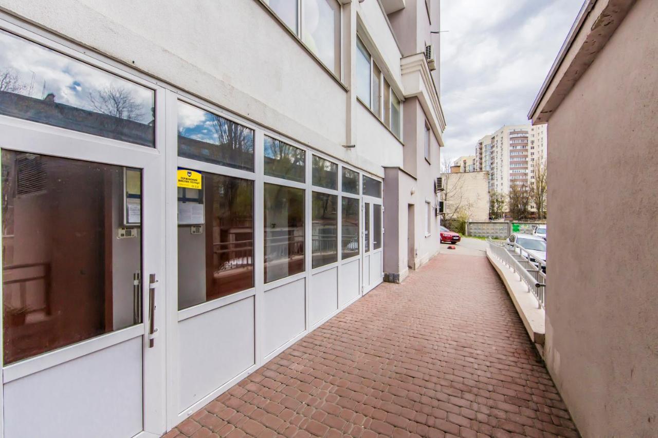 Просторная Однокомнатная Квартира Возле Скоростного Трамвая Kyiv Exterior photo